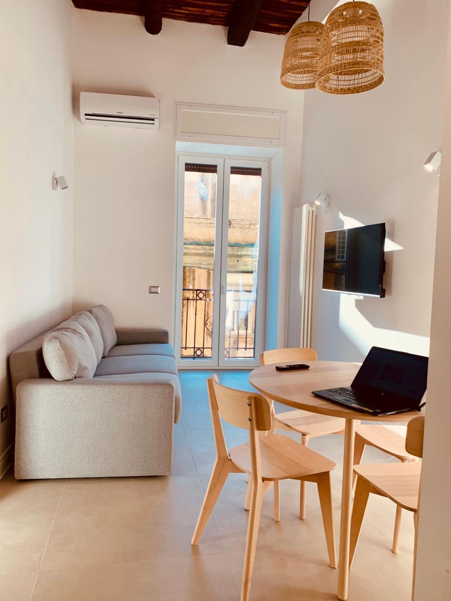 נאפולי Fafa Apartment City Center מראה חיצוני תמונה